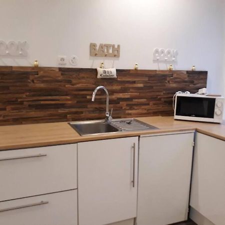 Appartement Agreable Au Centre Wifi Saint-Leonard-de-Noblat Luaran gambar
